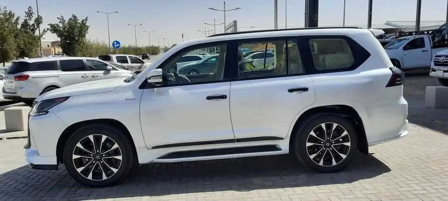 لكزس 2021 بلاك إيدشن بريمي