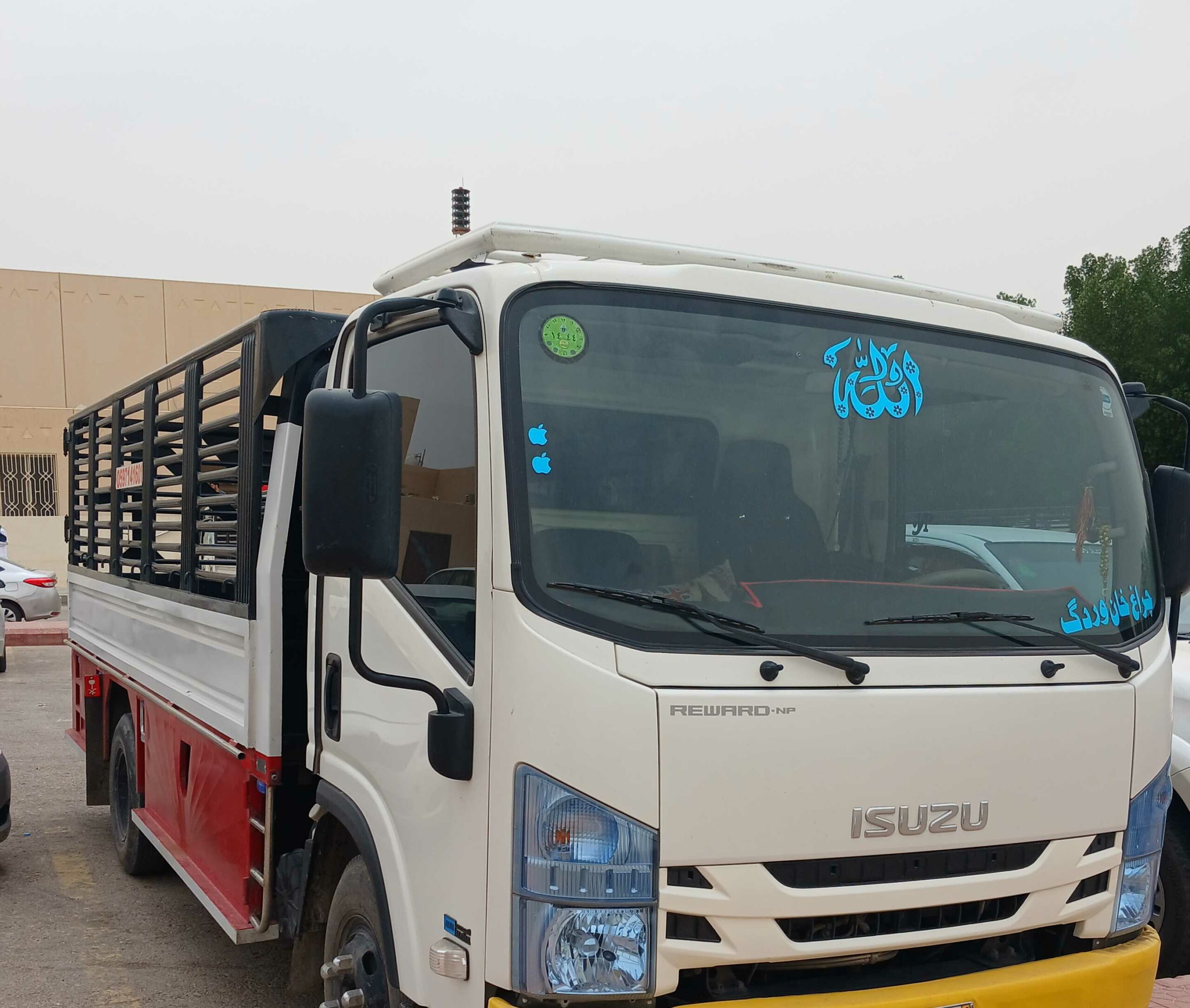 معلم نجار فك وتركيب جميع غرف النوم