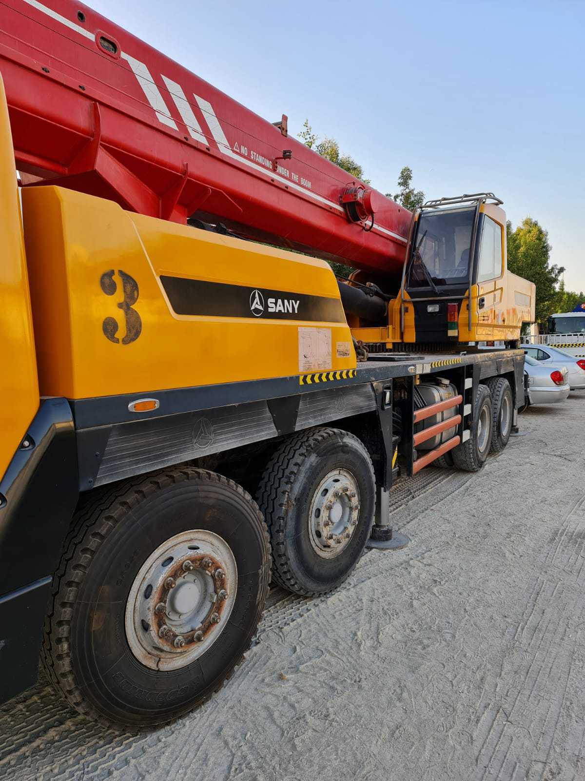 رافعات شوكية ومعدات ثقيله للايجار