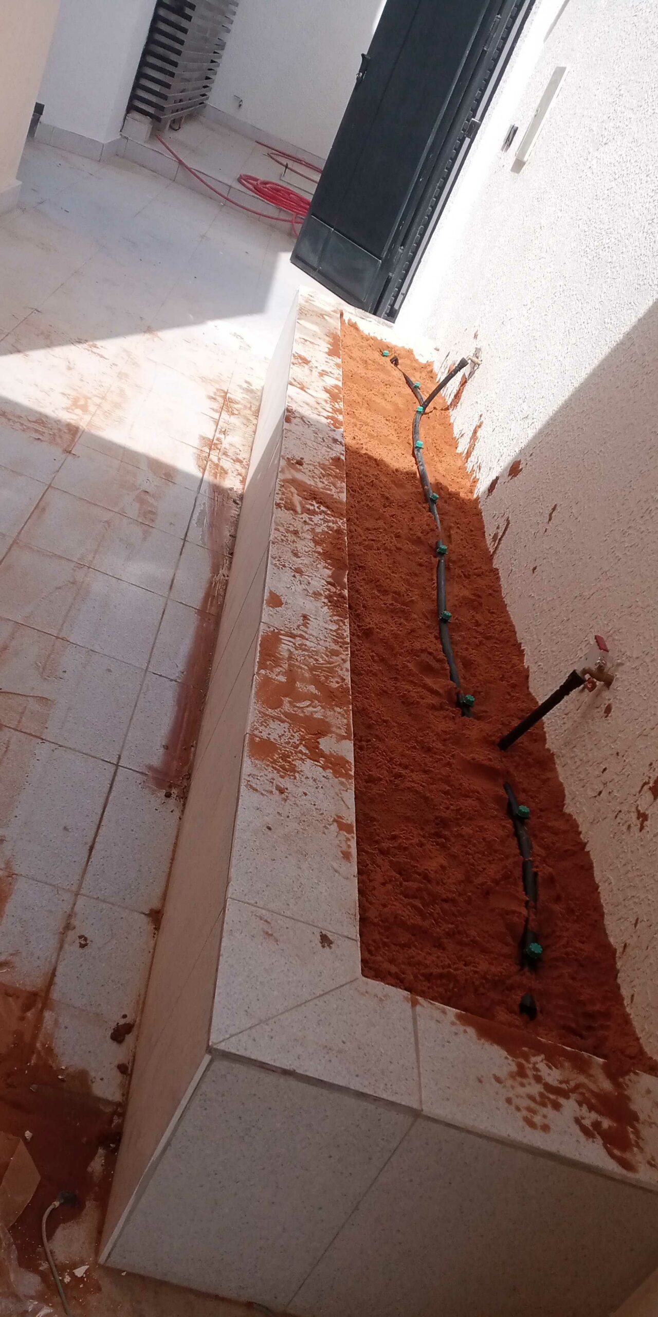 تقصير وترميم الياسه وجميع انواع البناء وفتح باب وشباك0534351911