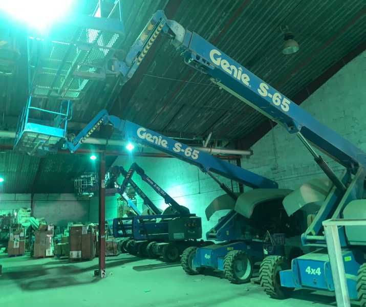 أبو كنعان لتإجير المعدات الثقيله والمقاولات العامه