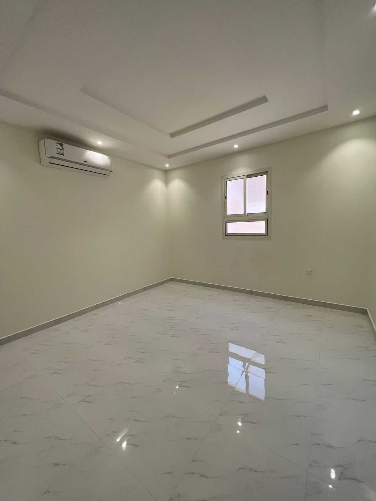 شقه للايجار حي العارض 3 غرف