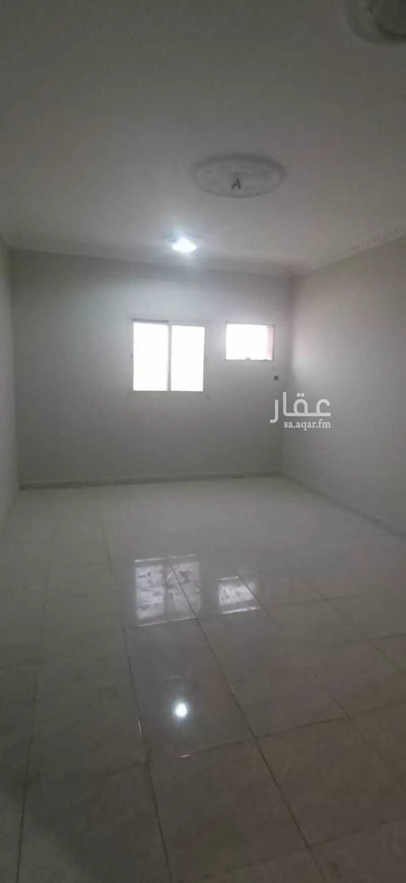 شقه للايجار في حي المؤنسيه ٤ غرف وصاله