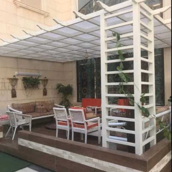 مظلات وسواتر وهناجر ومستودعات