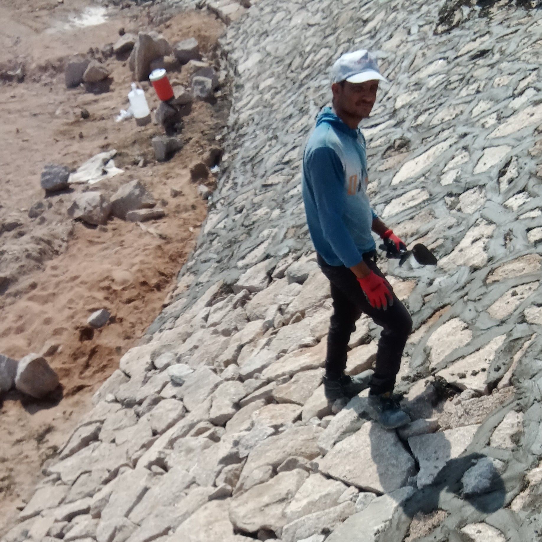 معلم رص حجر بنا قوائم رقم الجوال 0552400642