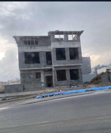 مقاول مباني
