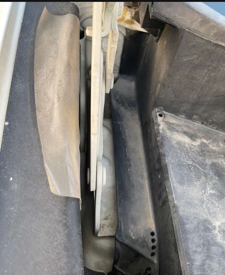 السلام عليكم ورحمة الله : النوع كيا : مستعمل : الفئة سبورتاج : سنة الصنع 2019 : مواصفات خليجية : القير اوتوماتيك : نوع الوقود ديزل : مكيف : زجاج كهربائي : كراسي مدفأة : فرامل ABS : مقاعد مبردة : مثبة سرعه : الممشه 109.999 : السعر55الف﷼ كاش : تواصل:0592531064