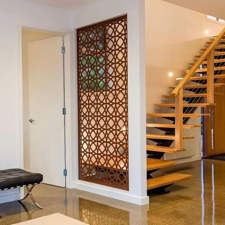 فني الديكورات الجبس