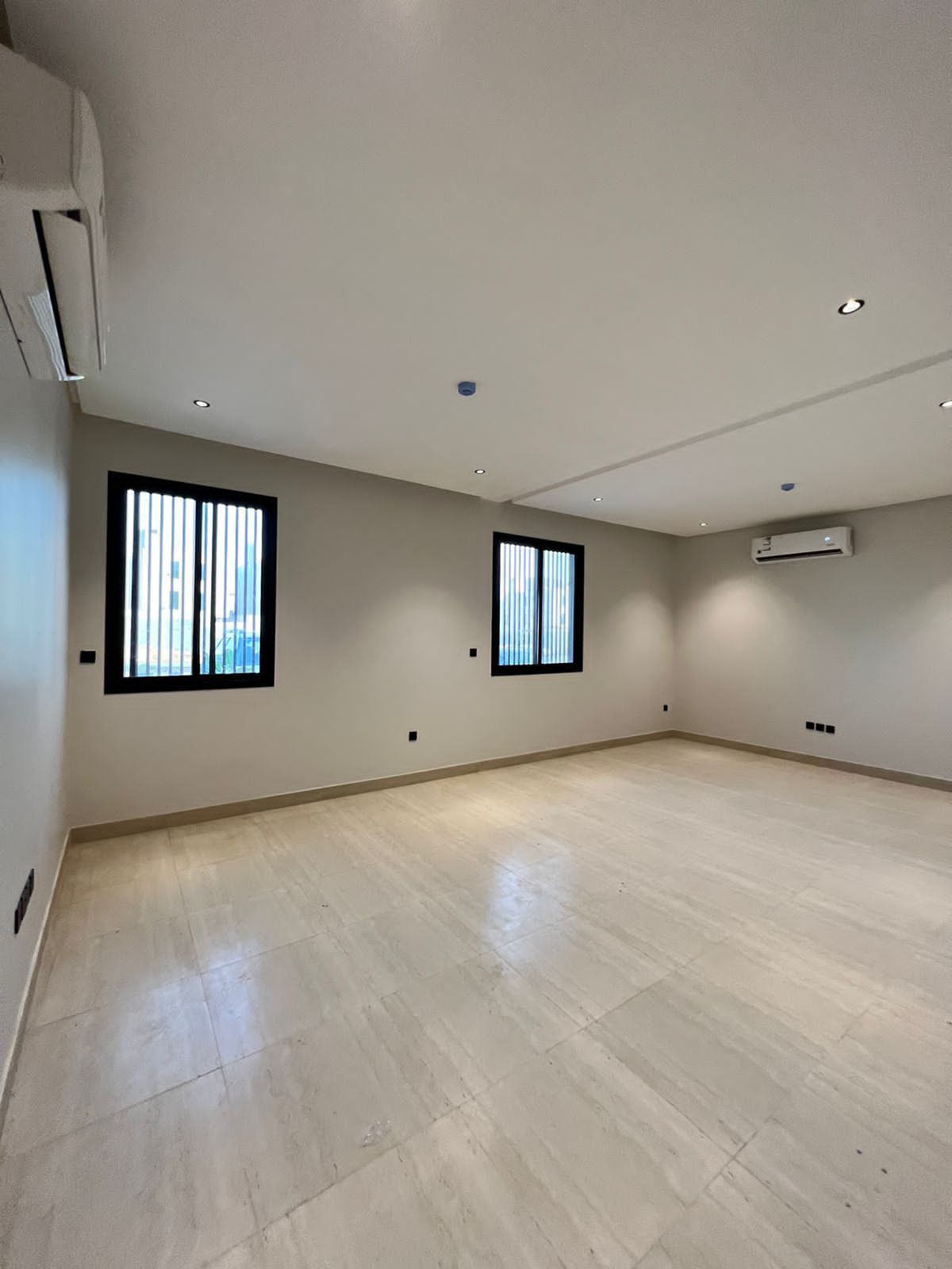 شقة مميزة للإيجار في حي العارض