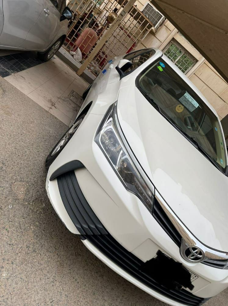 سياره تويوتا كوريلا للبيع