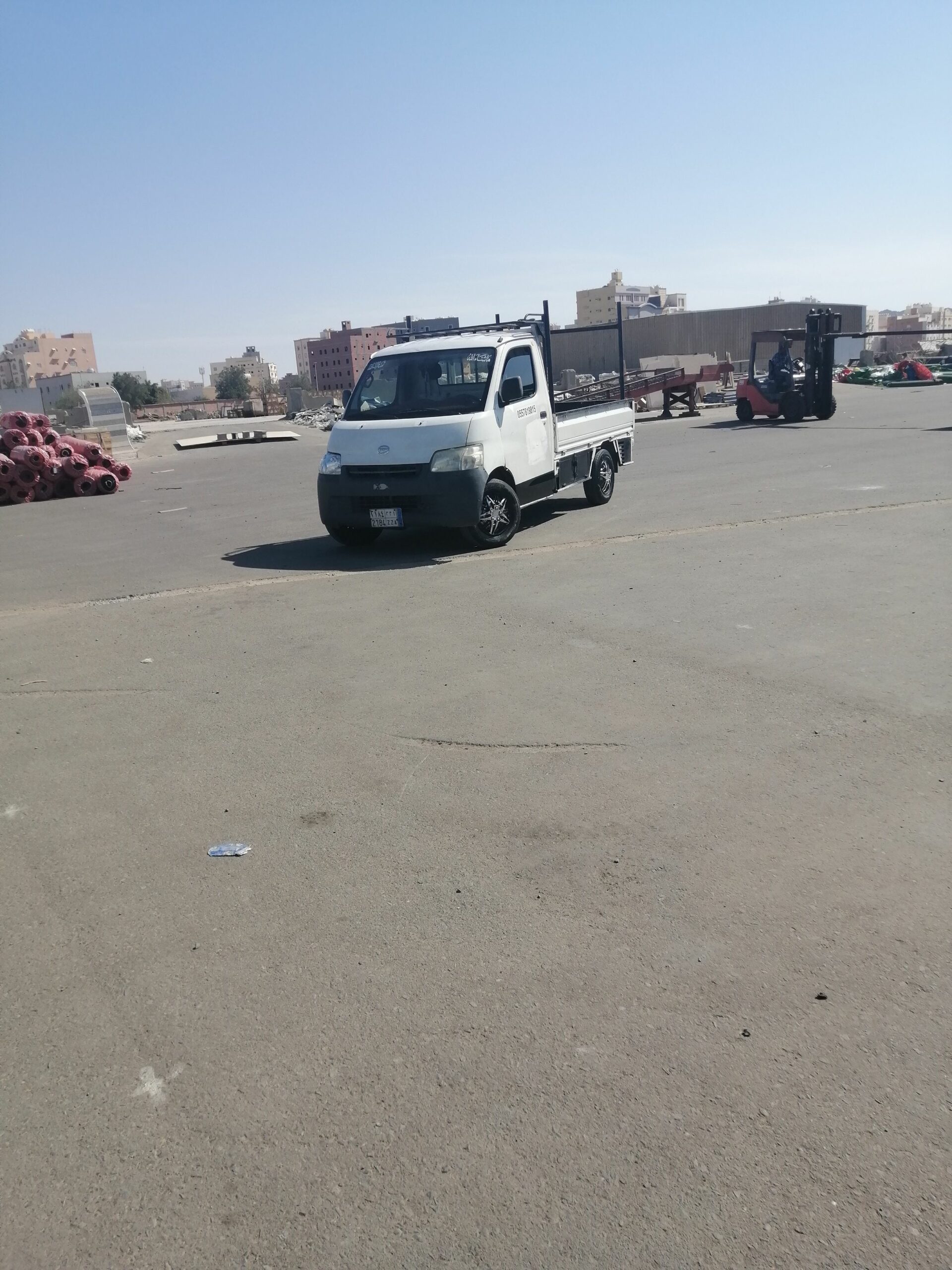 السلام عليكم اسعد الله اوقاتكم بكل خير دباب توصيل داخل جده وخارج جده متواجد في البوادي