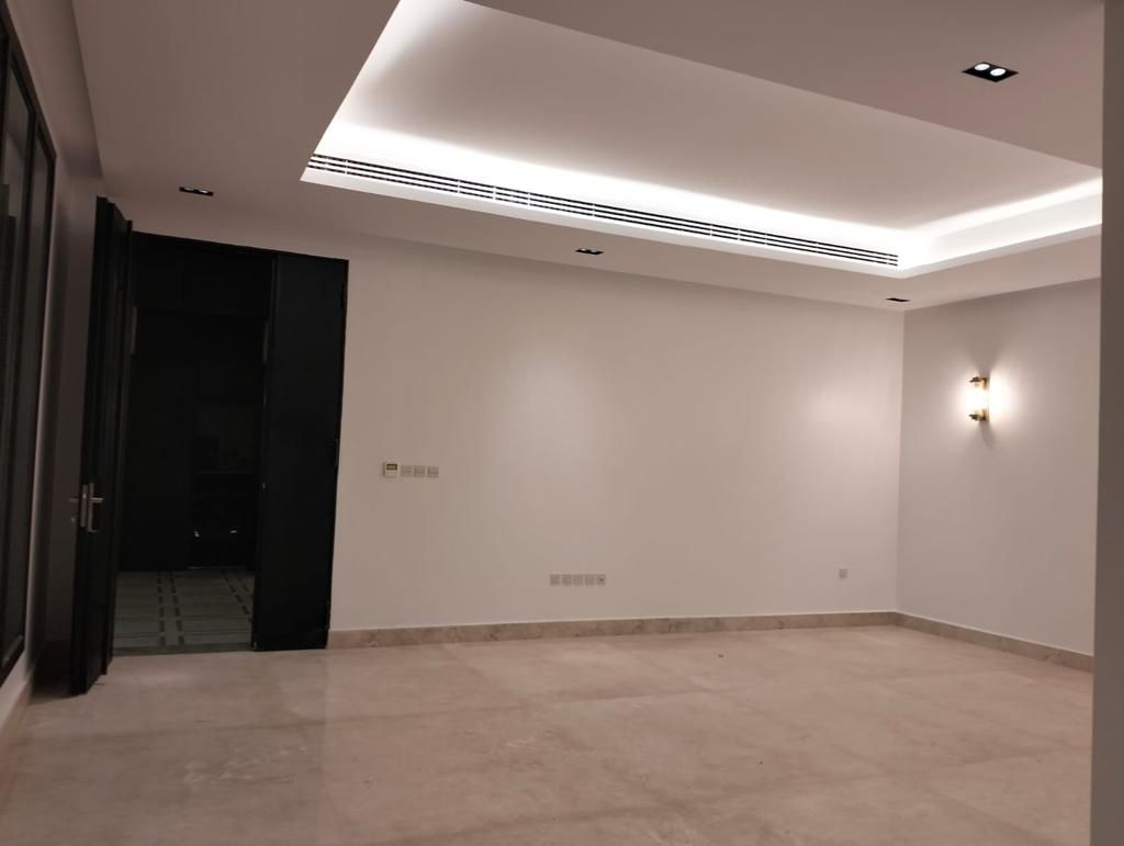 للايجار شقه// الرياض\ //حي ظهرة لبن \