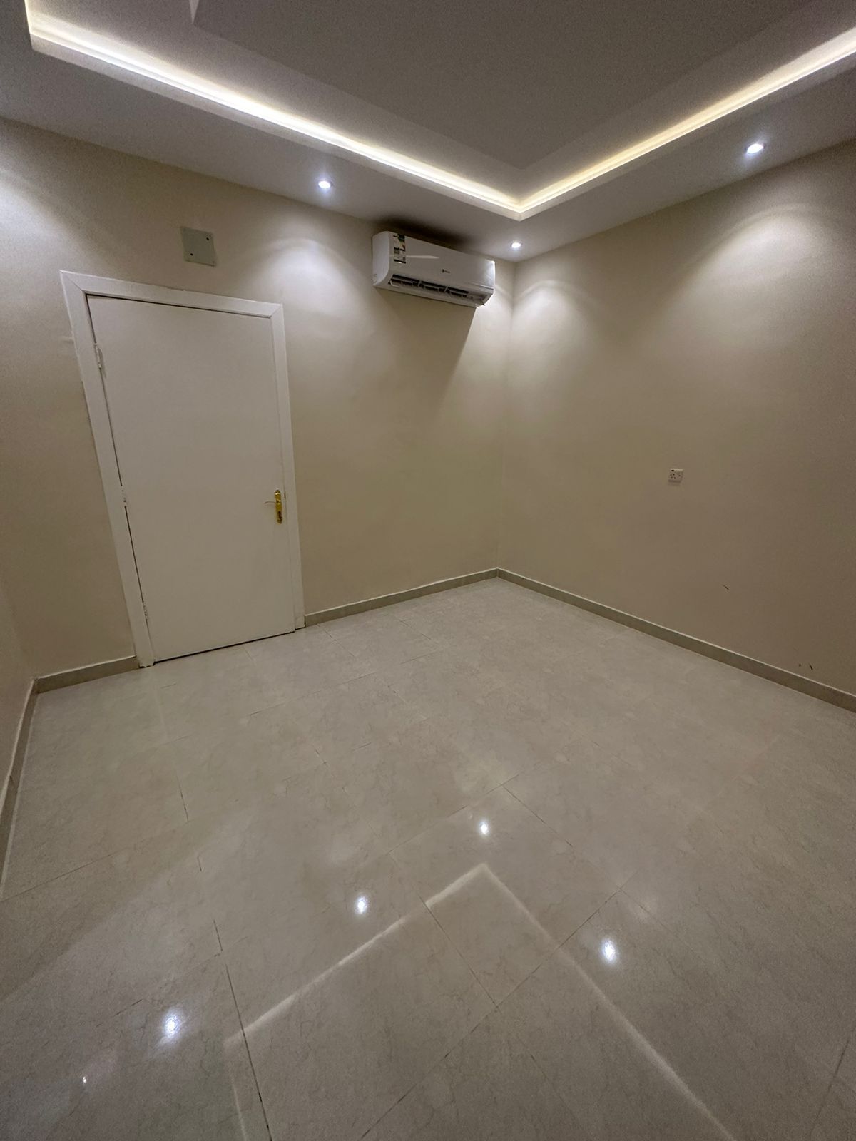 شقق مميزه للايجار السنوي بشمال الرياض وشرق الرياض عزاب وعوائل