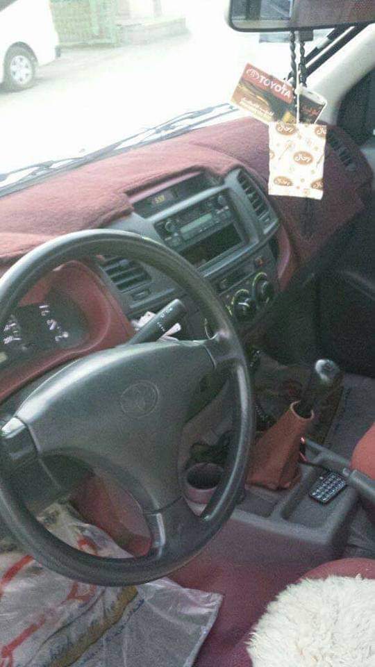 تويوتا هايلكس 2012 للبيع