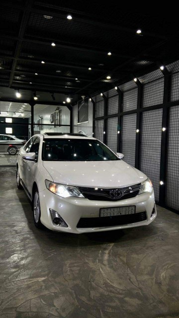 تويوتا كامري 2014 للبيع