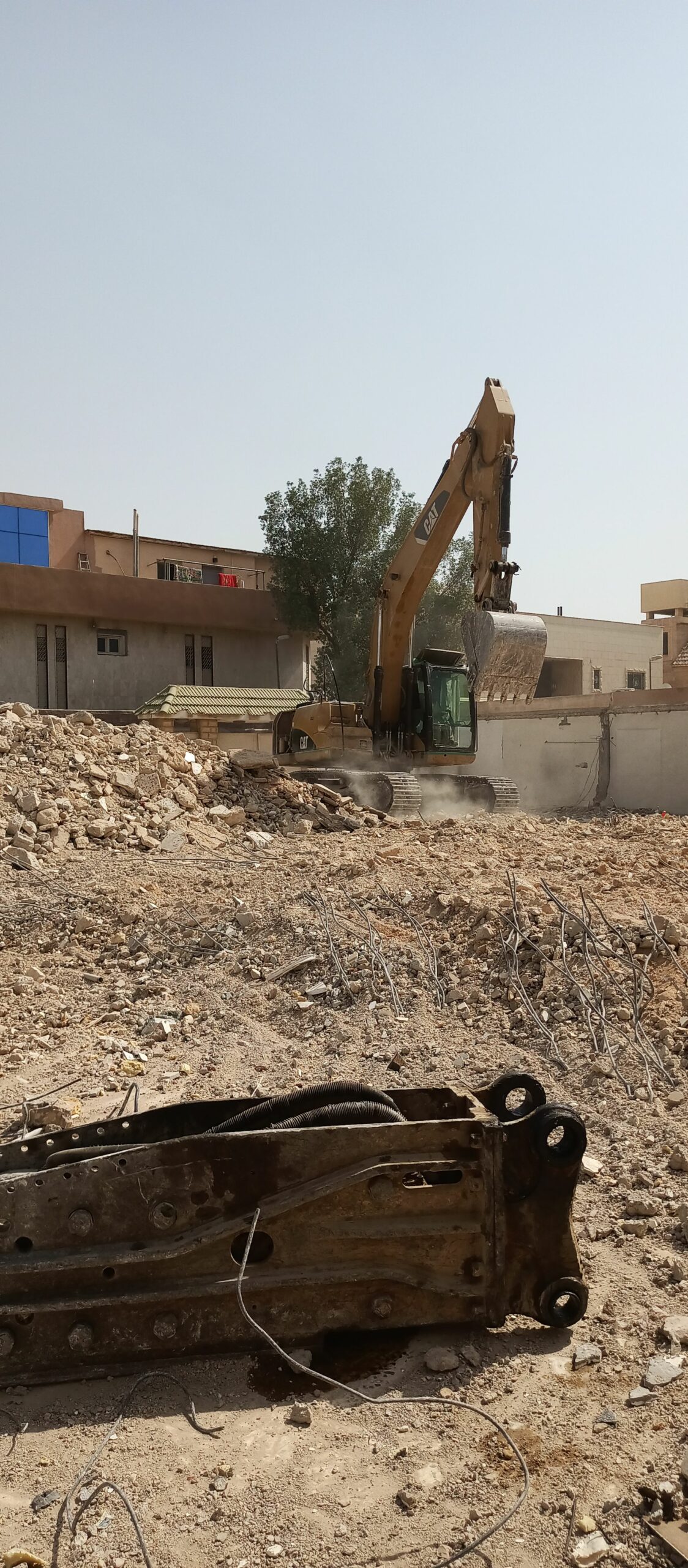 مقاول هدم مباني بالرياض 0503881040