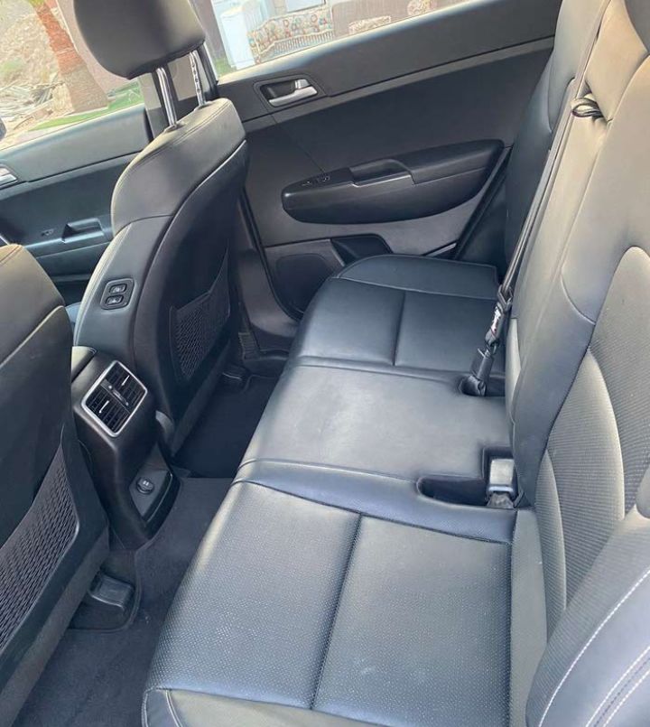 السلام عليكم ورحمة الله : النوع كيا : مستعمل : الفئة سبورتاج : سنة الصنع 2019 : مواصفات خليجية : القير اوتوماتيك : نوع الوقود ديزل : مكيف : زجاج كهربائي : كراسي مدفأة : فرامل ABS : مقاعد مبردة : مثبة سرعه : الممشه 109.999 : السعر55الف﷼ كاش : تواصل:0592531064