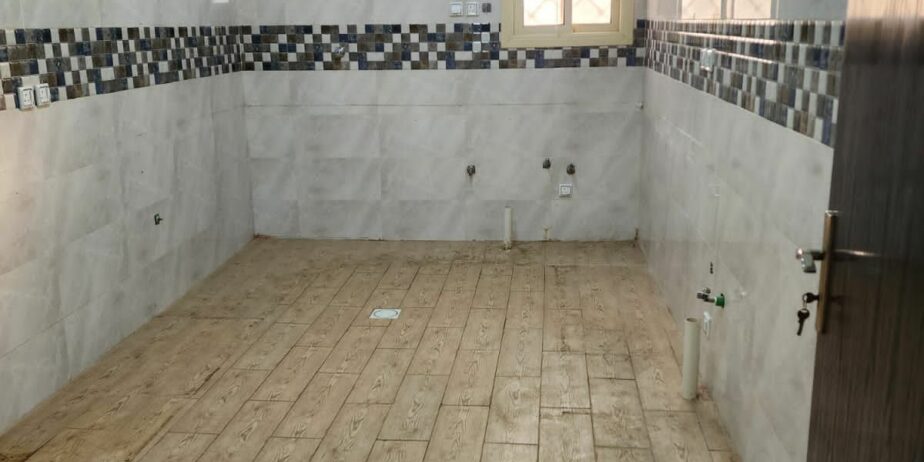 للايجار شقه// الرياض\ //حي ظهرة لبن \