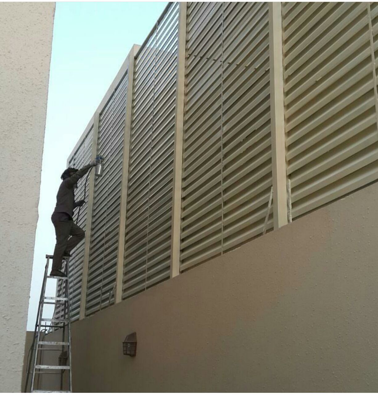 حداد مظلات وسواتر