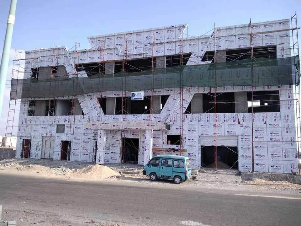 توريد وتركيب الكلدينج والحروف البارزه والزجاج