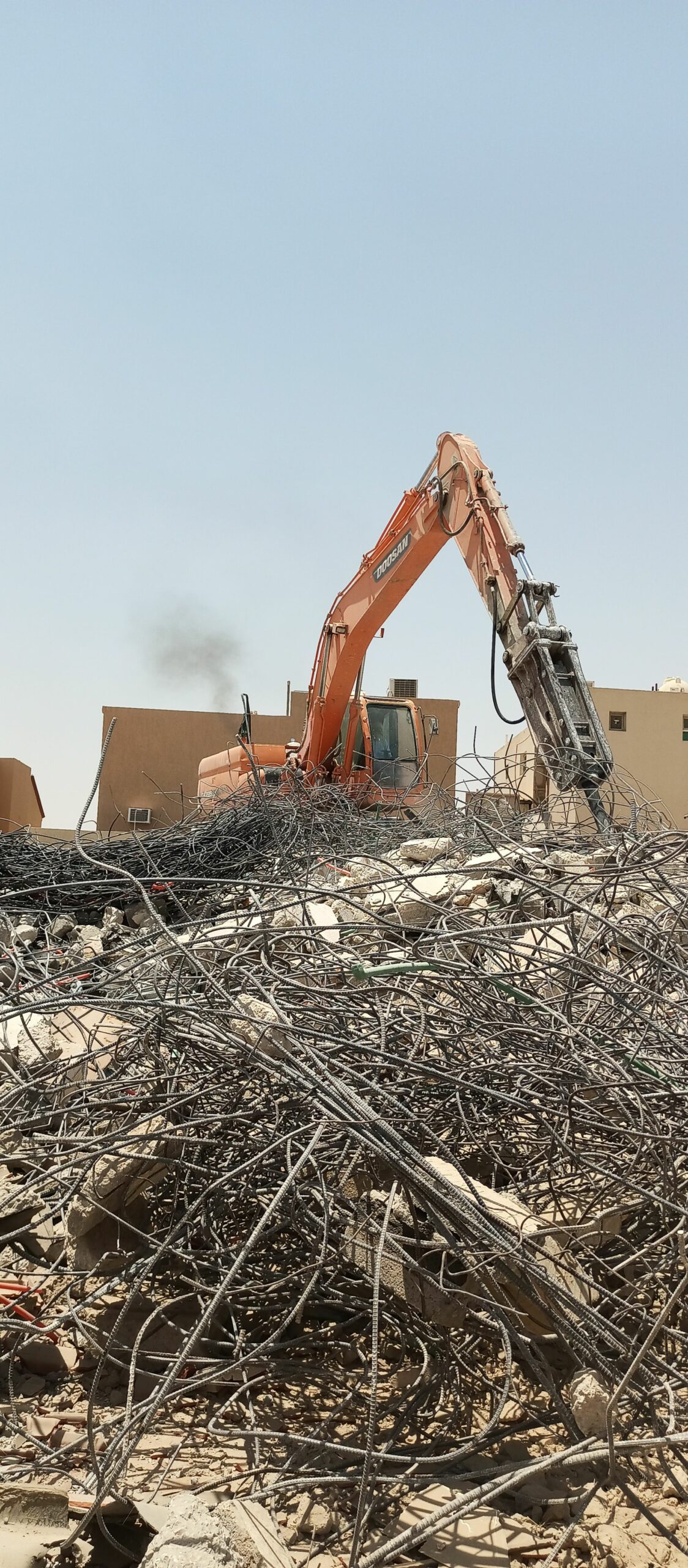 مقاول هدم مباني بالرياض 0503881040