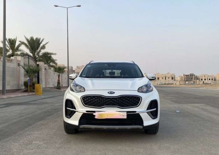 السلام عليكم ورحمة الله : النوع كيا : مستعمل : الفئة سبورتاج : سنة الصنع 2019 : مواصفات خليجية : القير اوتوماتيك : نوع الوقود ديزل : مكيف : زجاج كهربائي : كراسي مدفأة : فرامل ABS : مقاعد مبردة : مثبة سرعه : الممشه 109.999 : السعر55الف﷼ كاش : تواصل:0592531064