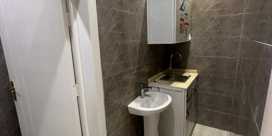 شقق مميزه للايجار السنوي بشمال الرياض وشرق الرياض عزاب وعوائل