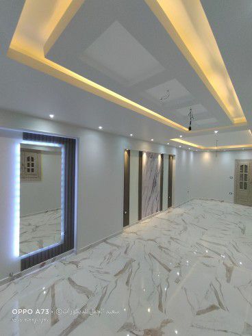 معلم دهانات وديكورات.بانواعها بديل الخشب بديل الرخام رفوف مرايات فوم استيل بويات بويجي دهان ترميم لتواصل اتصل واتس 0548394974