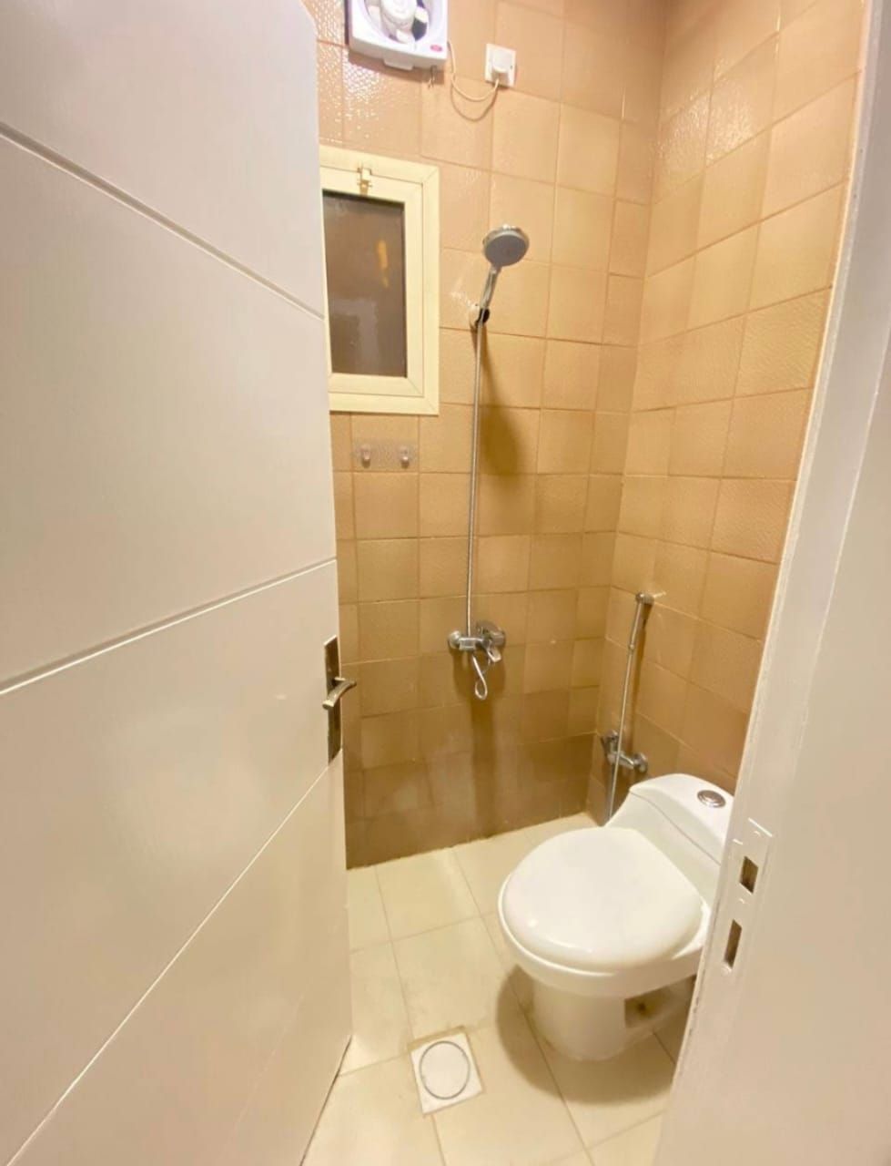 للايجار شقه// الرياض\ //حي ظهرة لبن \