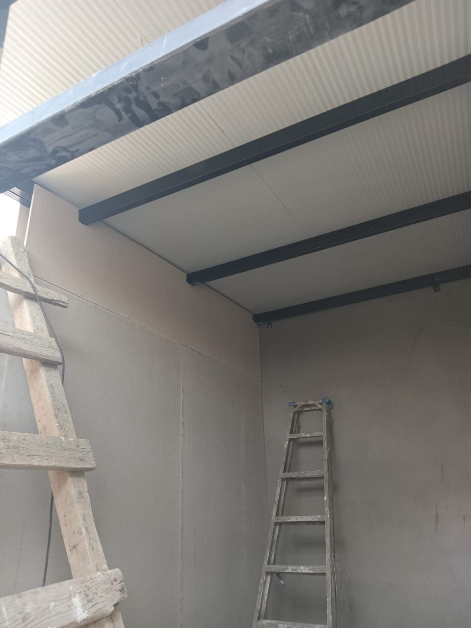 سندويش بانل توريد وتركيب بنواعها