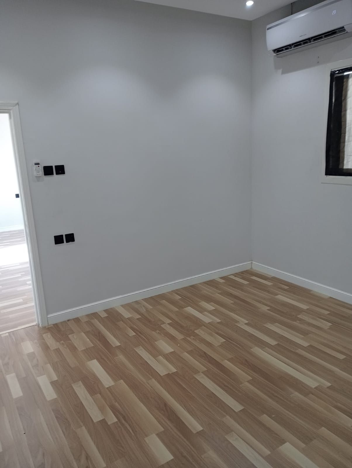 الرياض حي العقيق غرفة