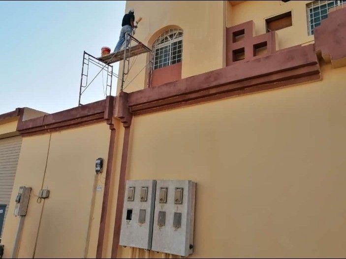 اصباغ وعوازل السطح الدمام