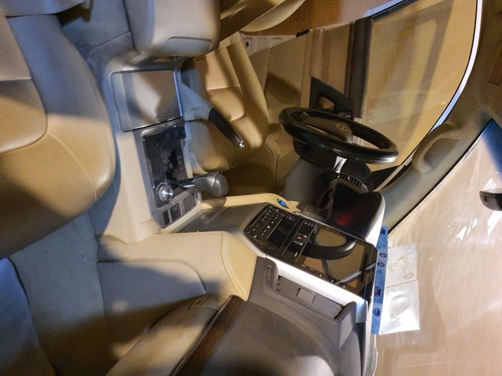 بيع لاندلكروزر