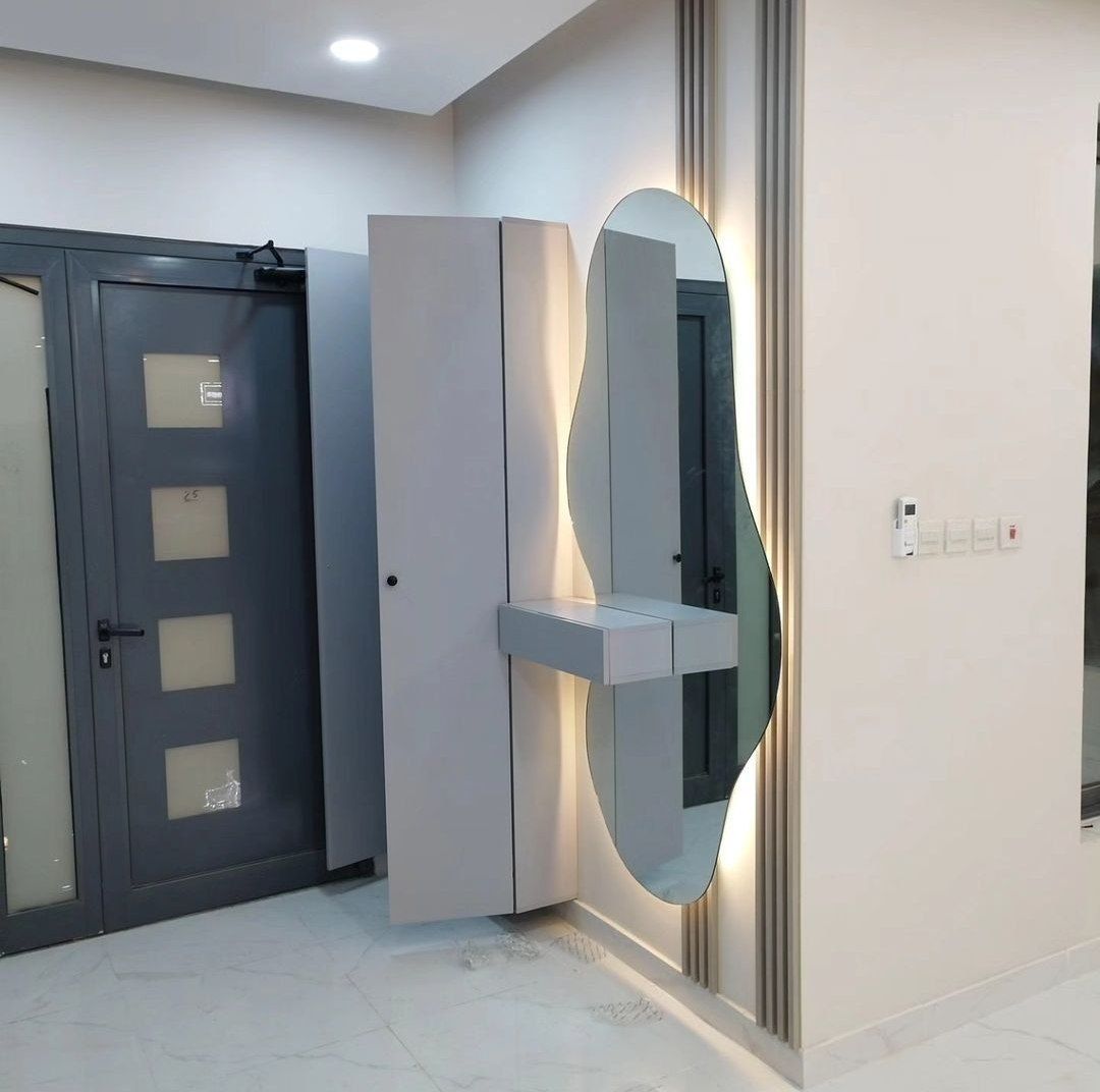 دهانات وجميع أنواع الديكور ورق الجدران