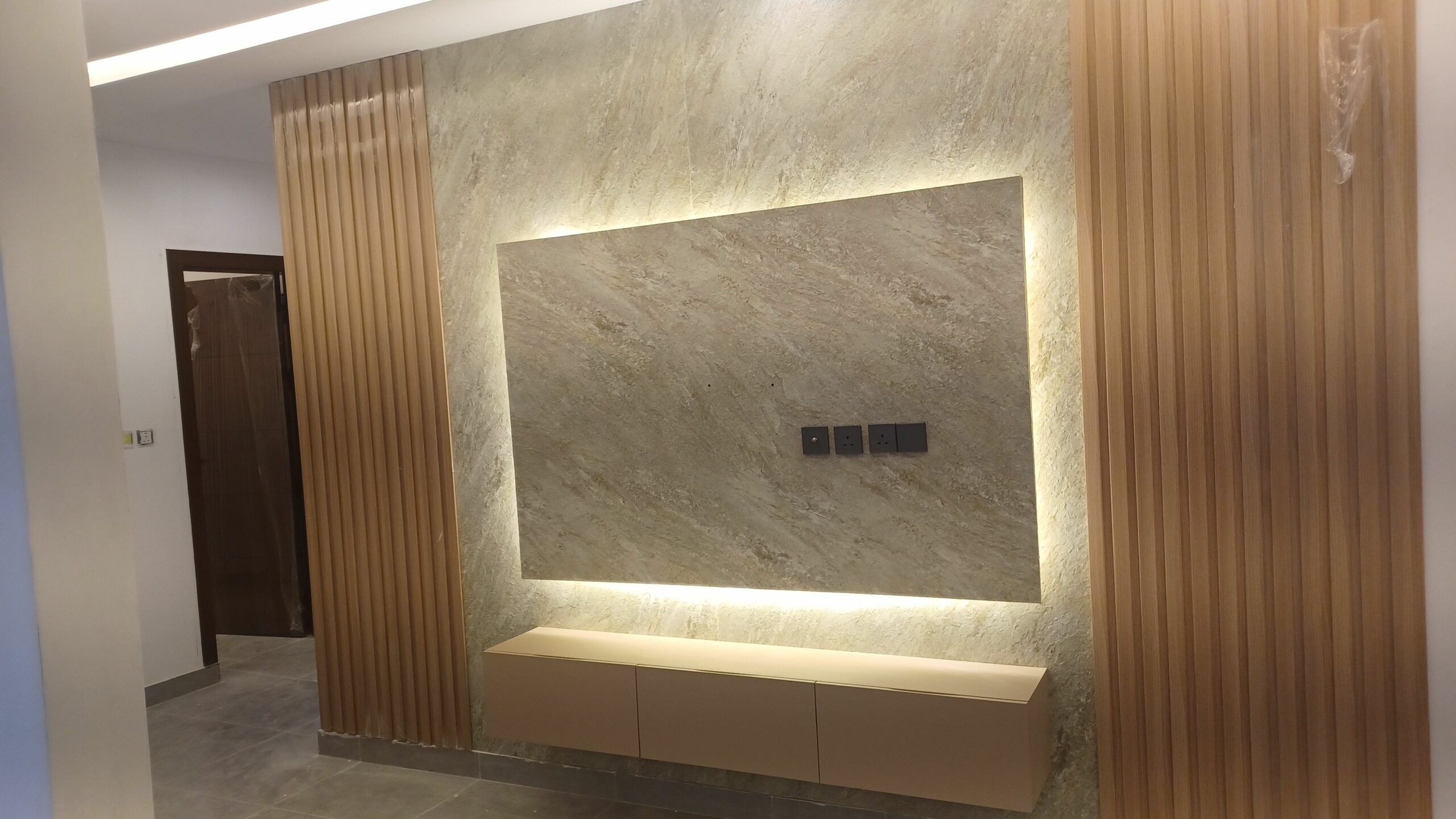 فني كهربائي مباني مكه العزيزية نسعد في خدمتكم