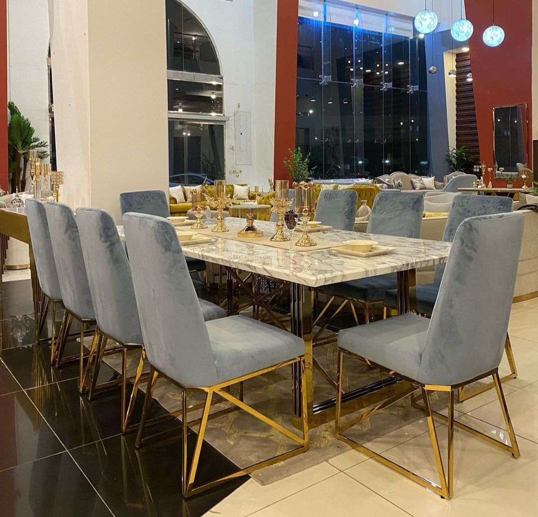 طاولات الطعام حسب الطلب