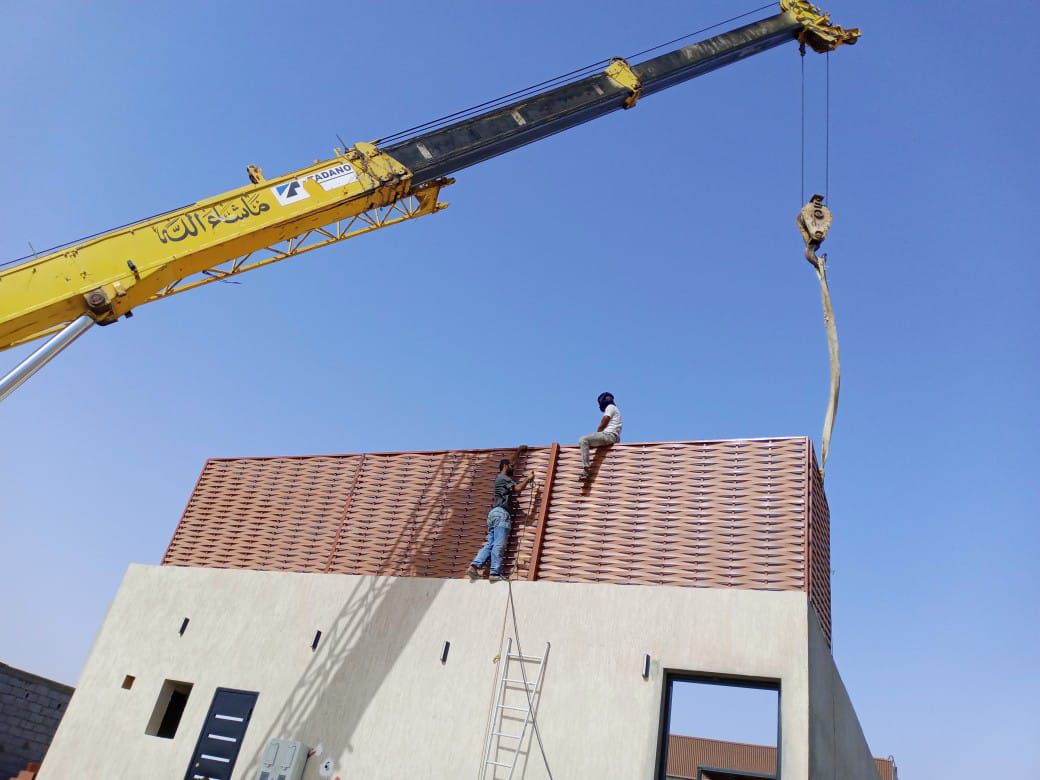 مظلات و سواتر وهناجر