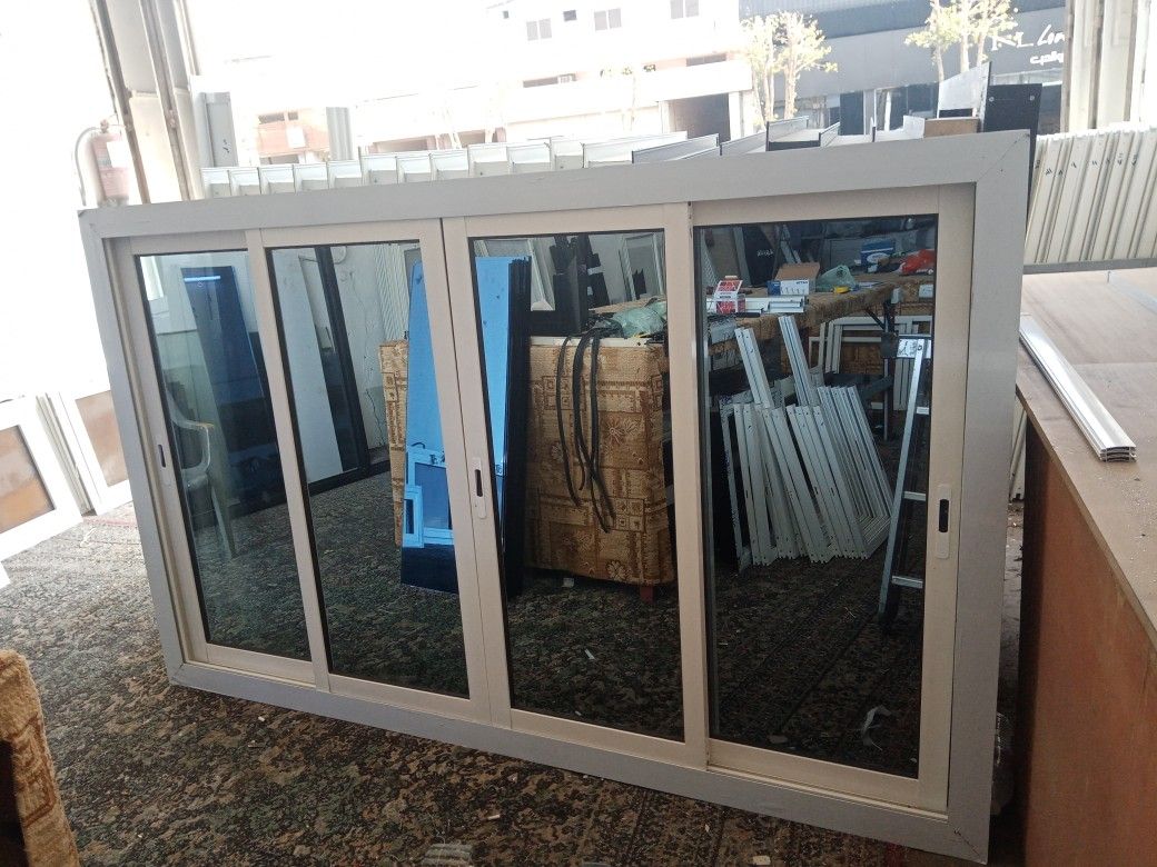 المعلم للألمنيوم والزجاج السكريت