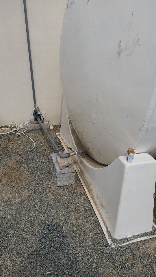 إصلاح ولحام خزانات المياه البلاستيك والفيبر جلاس