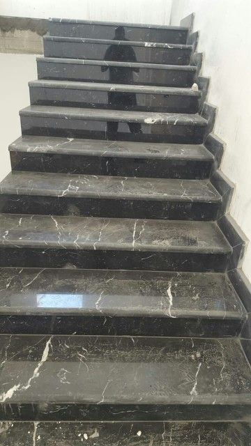 مبلط سيراميك ورخام بالرياض