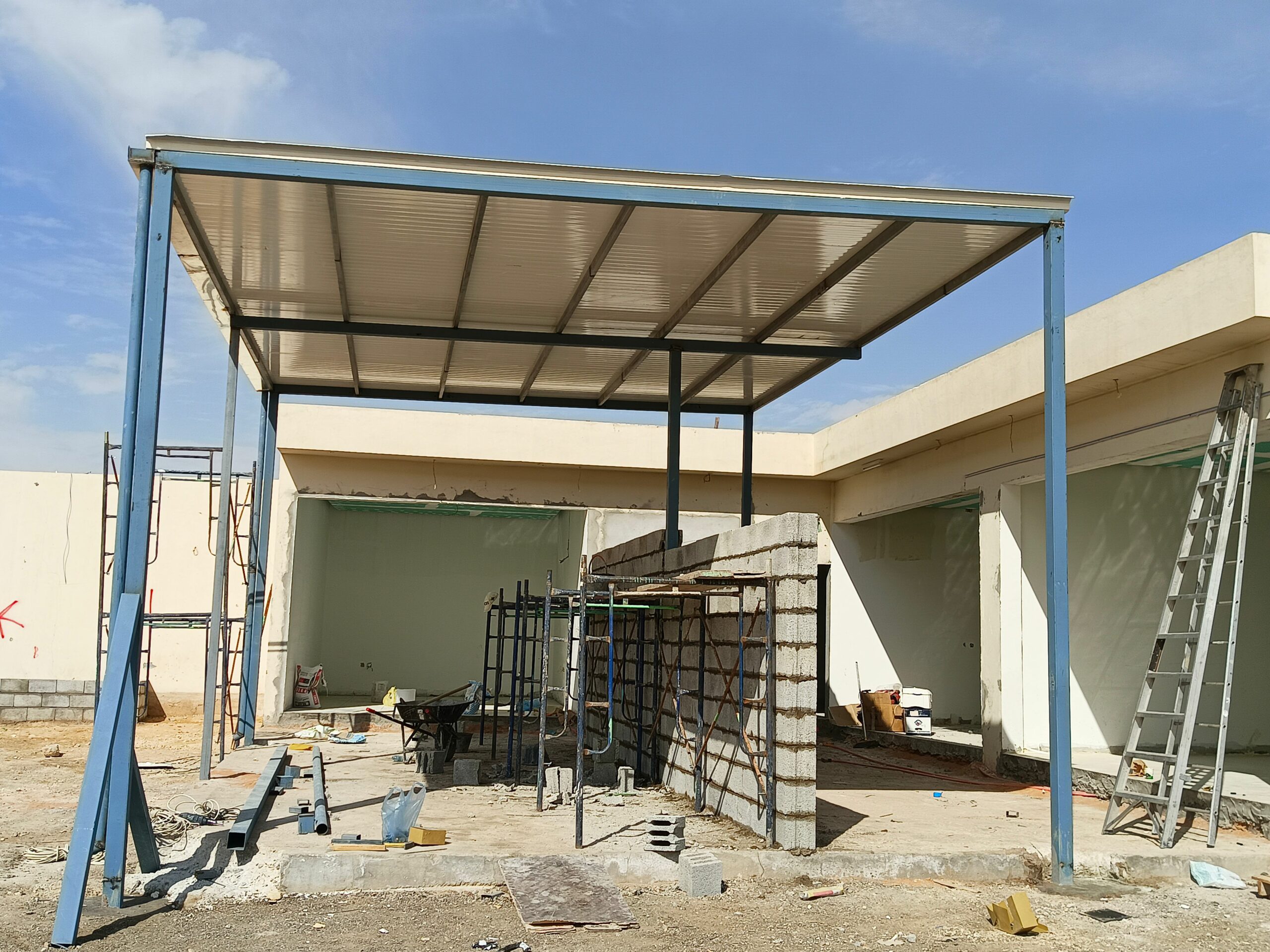 مضلات وسواتر وبرجولات وهناقر ومستودعات وجميع انواع الحداه للتواصل 0509941070