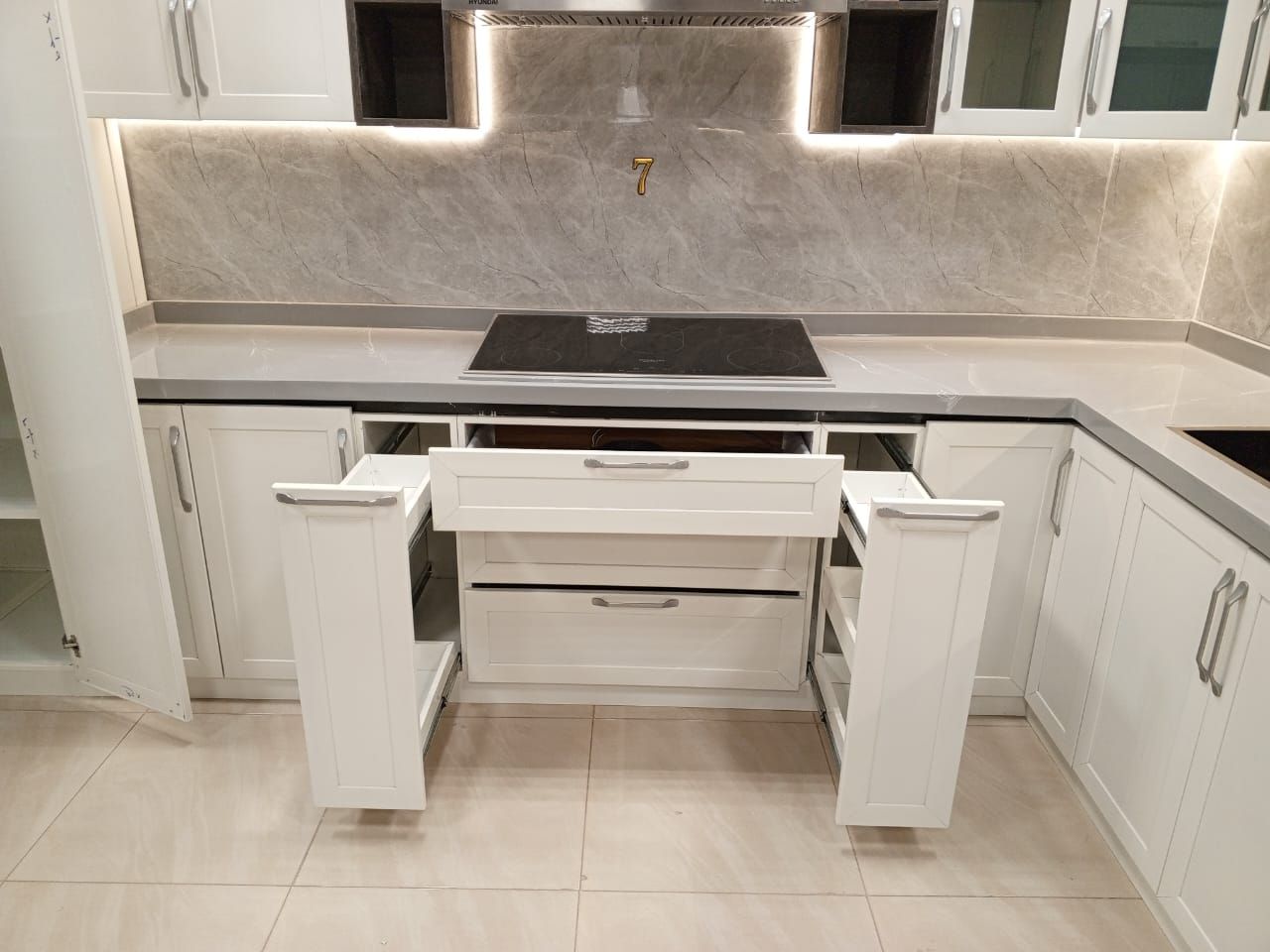 مطابخ جاهزه وتفصيل بالمدينه المنوره ضمان 15 عام يشمل الصيانه والنقل والتركيب وجميع انواع الرخام التركي والأمريكي عرض خاص لفتره محدوده بأرخص الاسعار واعلي جوده