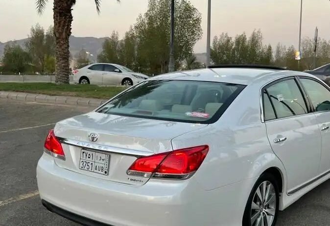 سيارات للبيع