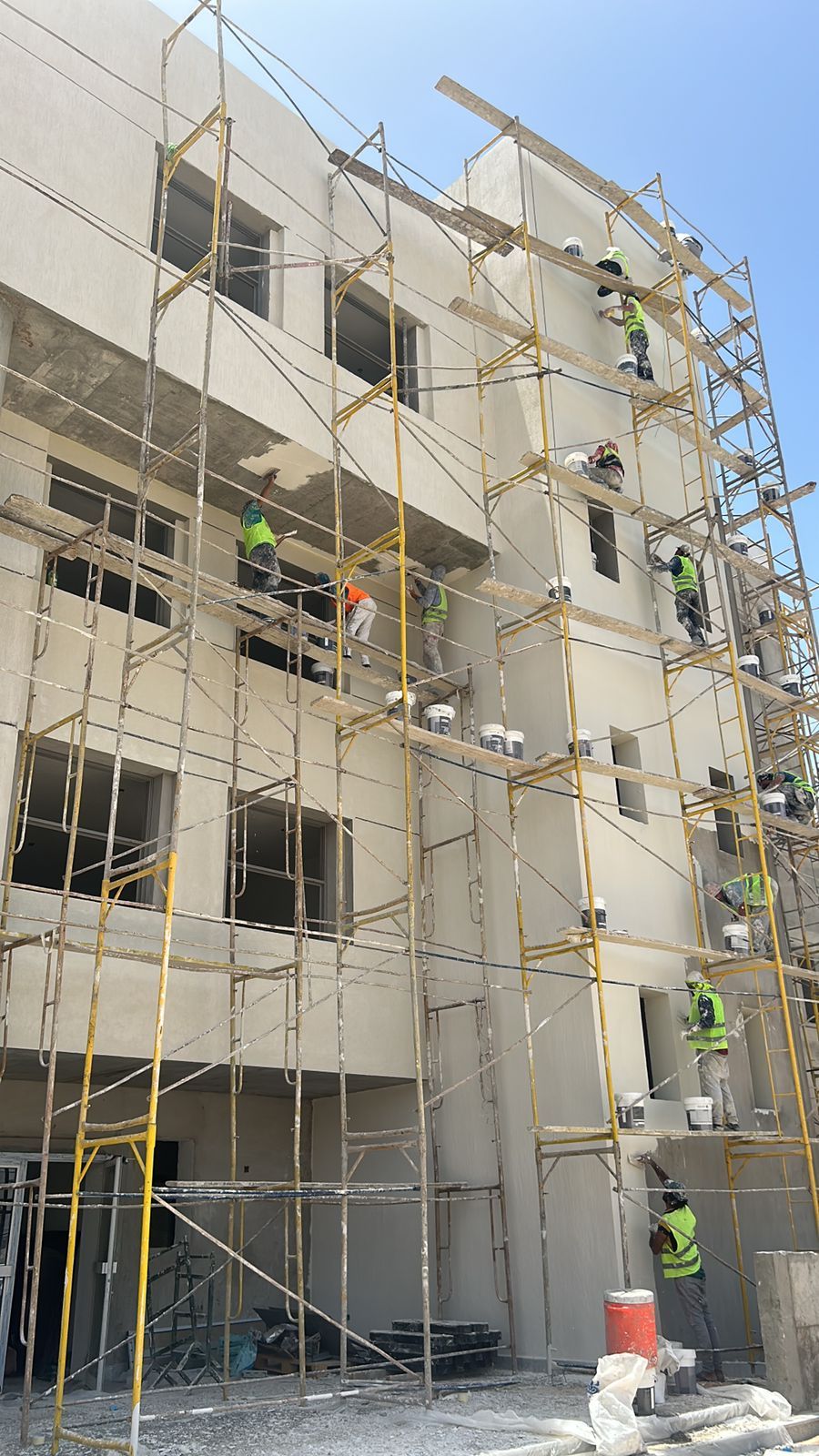 مقاول -واف مقاولات عامة خرسانات بناء تشطيبات ترميمات