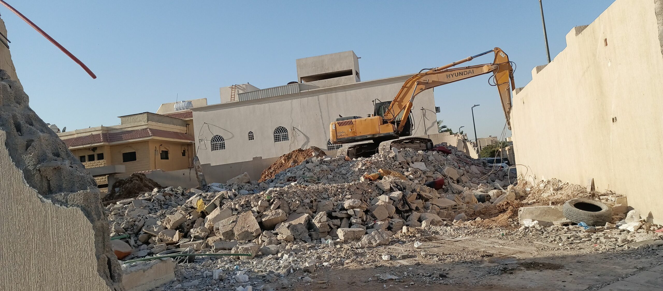 هدم مباني بالرياض