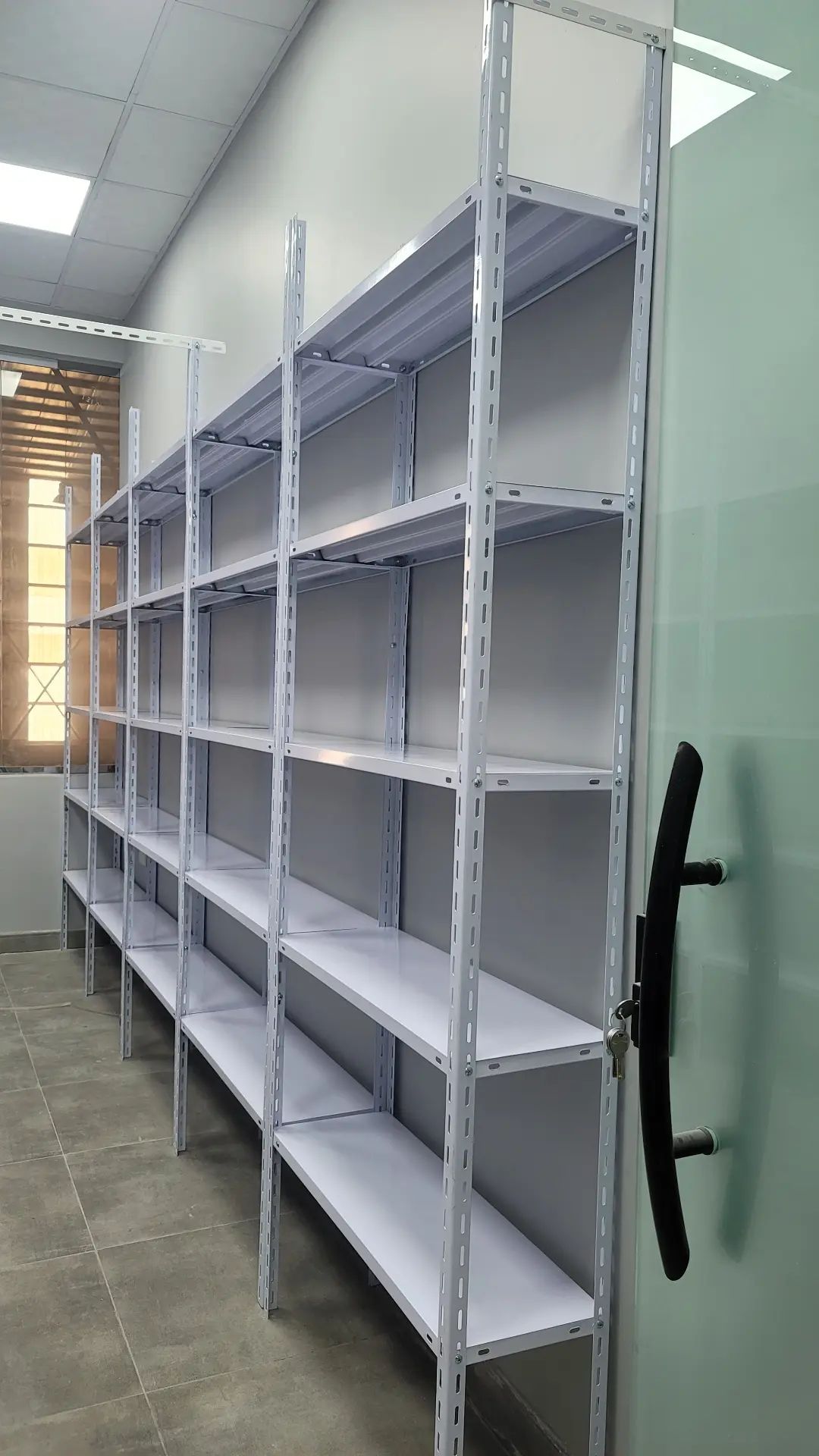 رفوف مستودعات رفوف بقاله سوبر ماركت رفوف تخزين منزليه