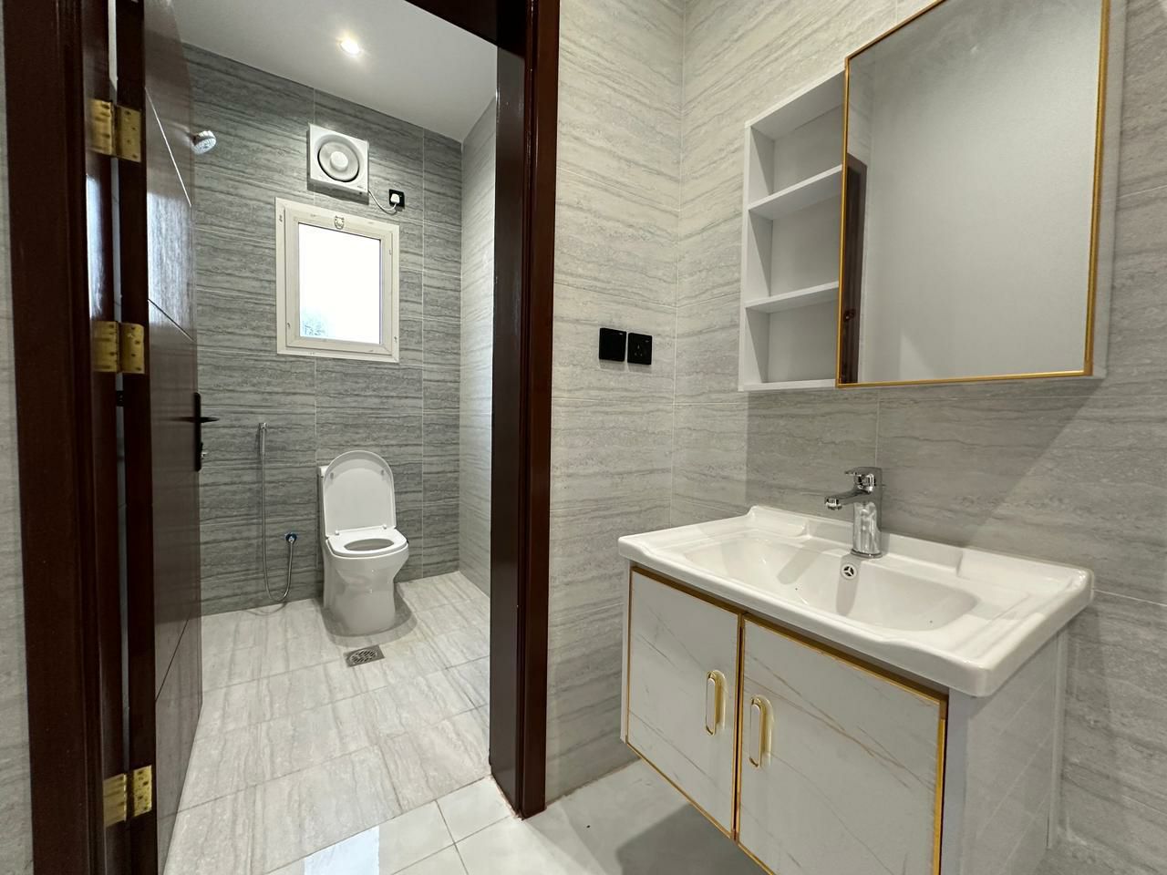 شقق وملاحق فاخر للتمليك جدة العقارية