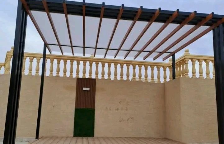 مظلات وسواتر