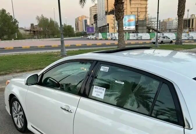 سيارات للبيع
