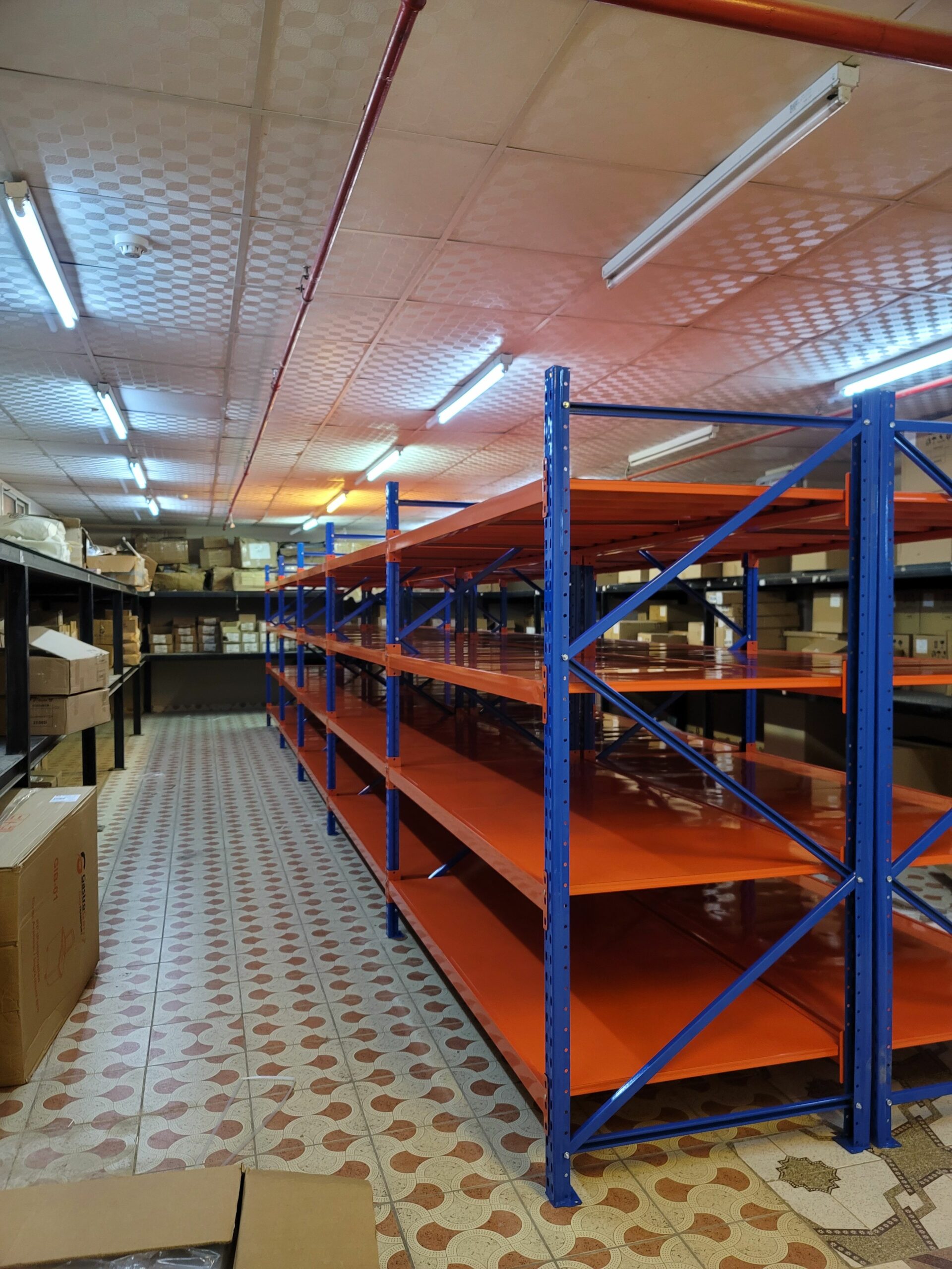 رفوف مستودعات ارفف تخزين رفوف بقاله رفوف صيدليه